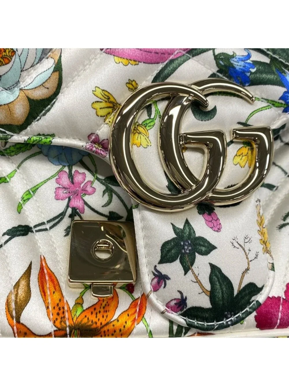 Gucci Shoulder Bag GG Marmont Quilted Medium Flora White Dark Green Multi Chain